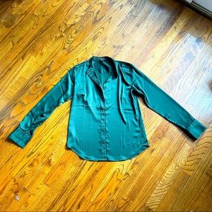 Ann Taylor polyester blouse in green